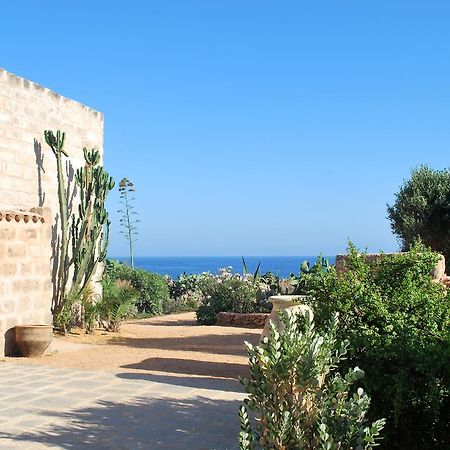 Dimora Cala del Pozzo Bed and Breakfast Favignana Esterno foto